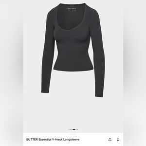 Aritzia Golden Butter Essential V-Neck Longsleeve - Navy